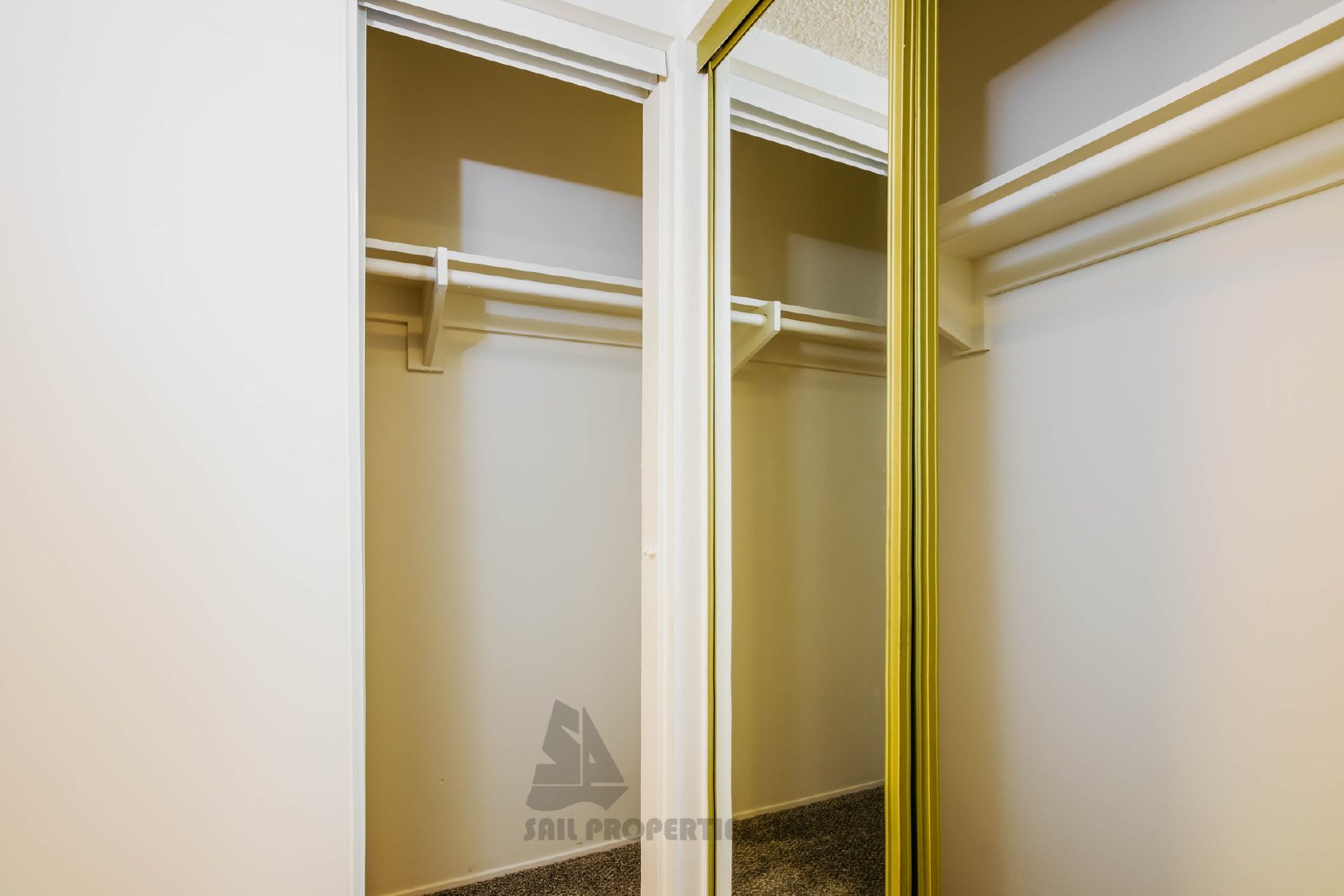 Charming 1-bedroom, 1-bath Condo in Huntington Beach property image