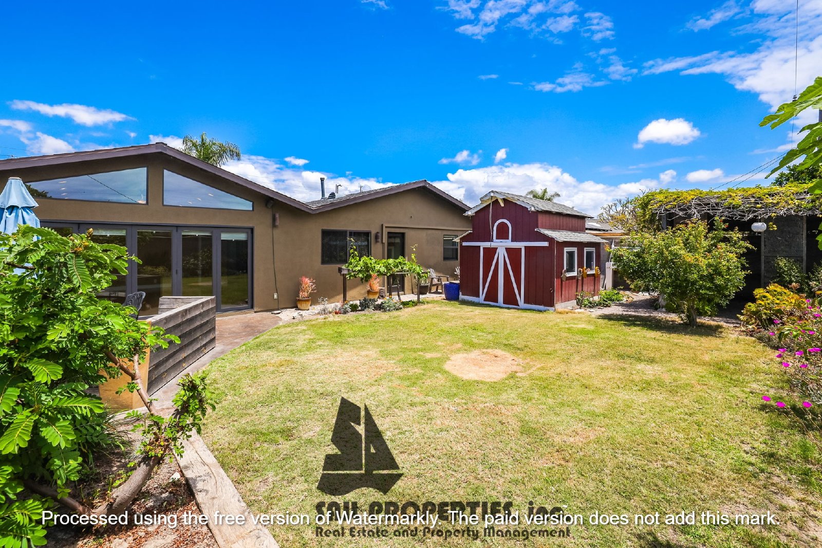 Discover this bright 3-bedroom Home in HB! property image