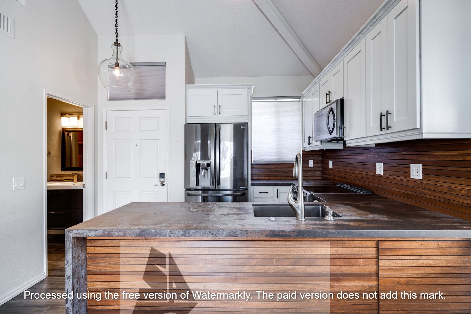 Studio loft in desirable community of Huntington Beach! property image