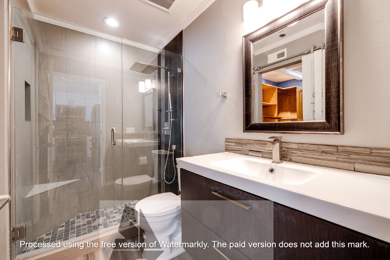 Studio loft in desirable community of Huntington Beach! property image