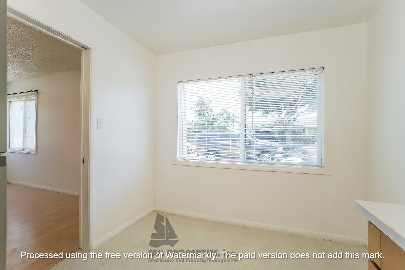 Beautifully remodeled 1-bedroom, 1-bath duplex in Carson property image