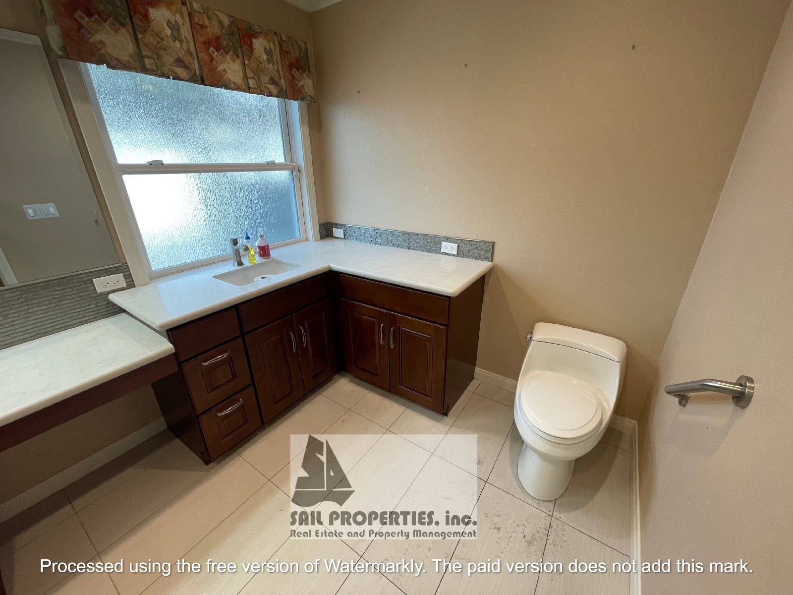 Comfortable Coastal Living in Huntington Beach! property image