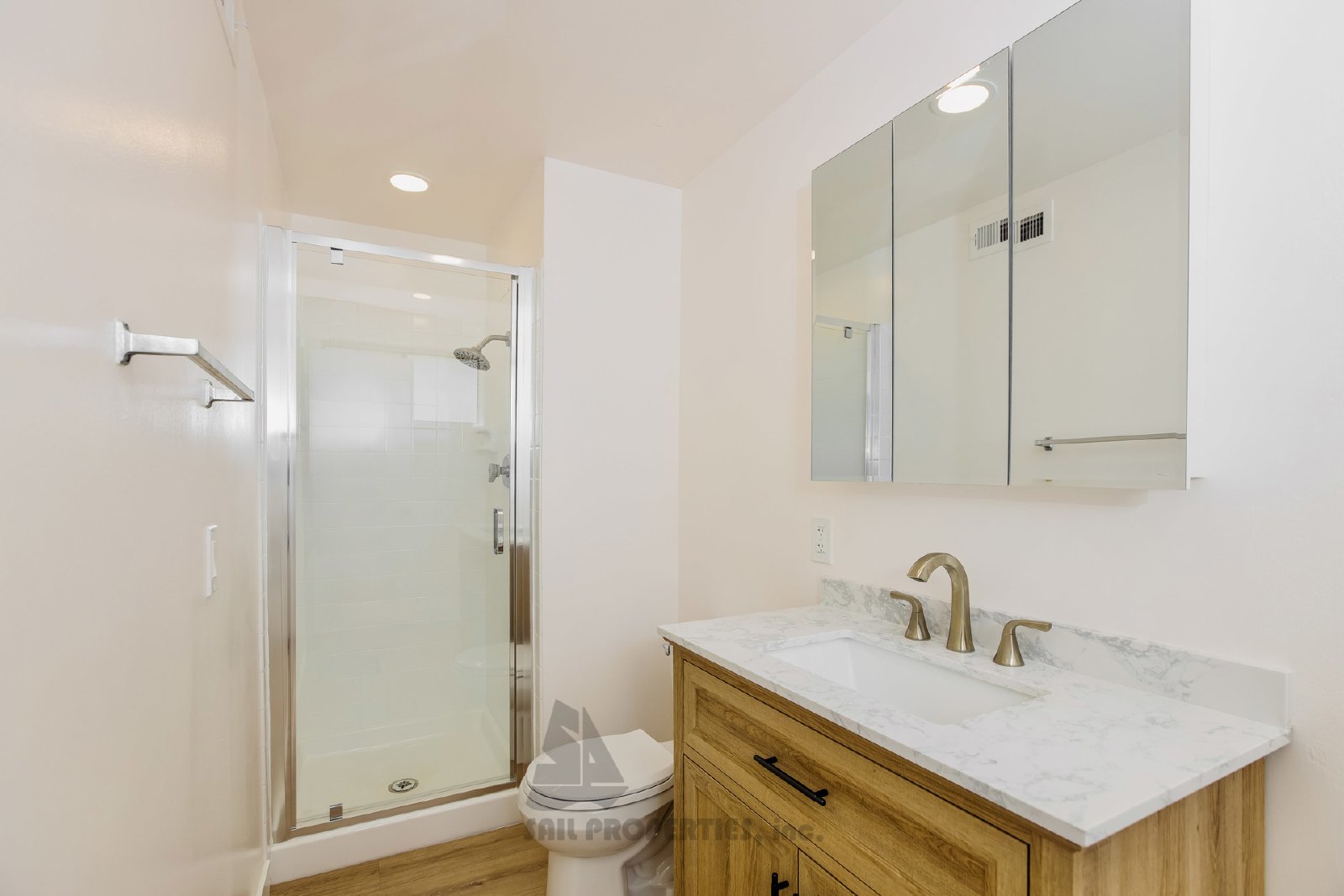 Newly remodeled 5-bedroom, 2.5-bath home in Cypress property image