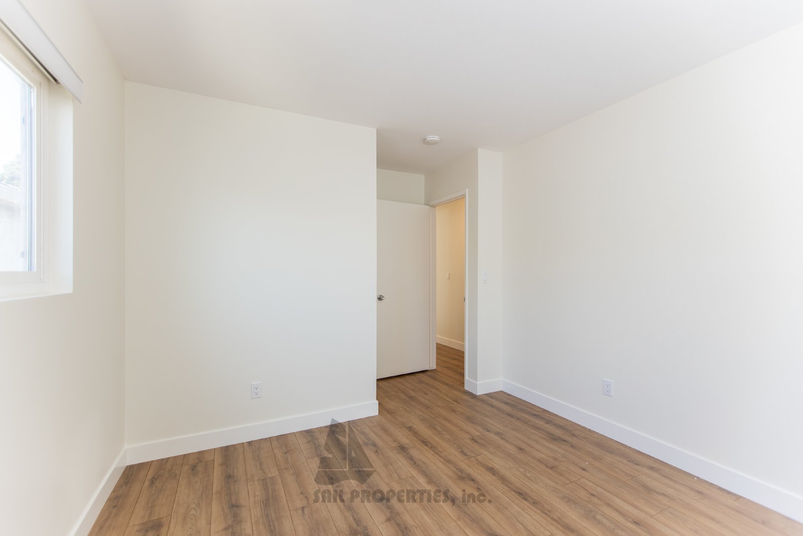 Discover this freshly painted 2-bedroom, 2-bath apartment in Huntington Beach property image