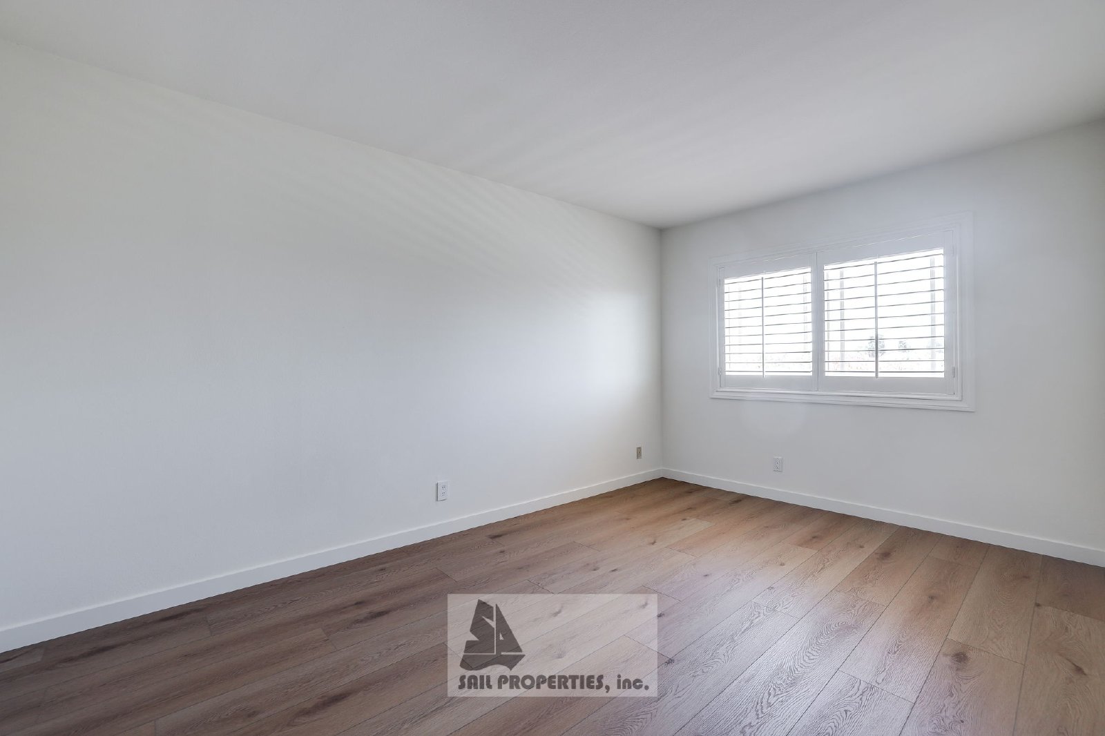 Move-In Ready 4-Bedroom Home with Backyard Pool – Fountain Valley property image