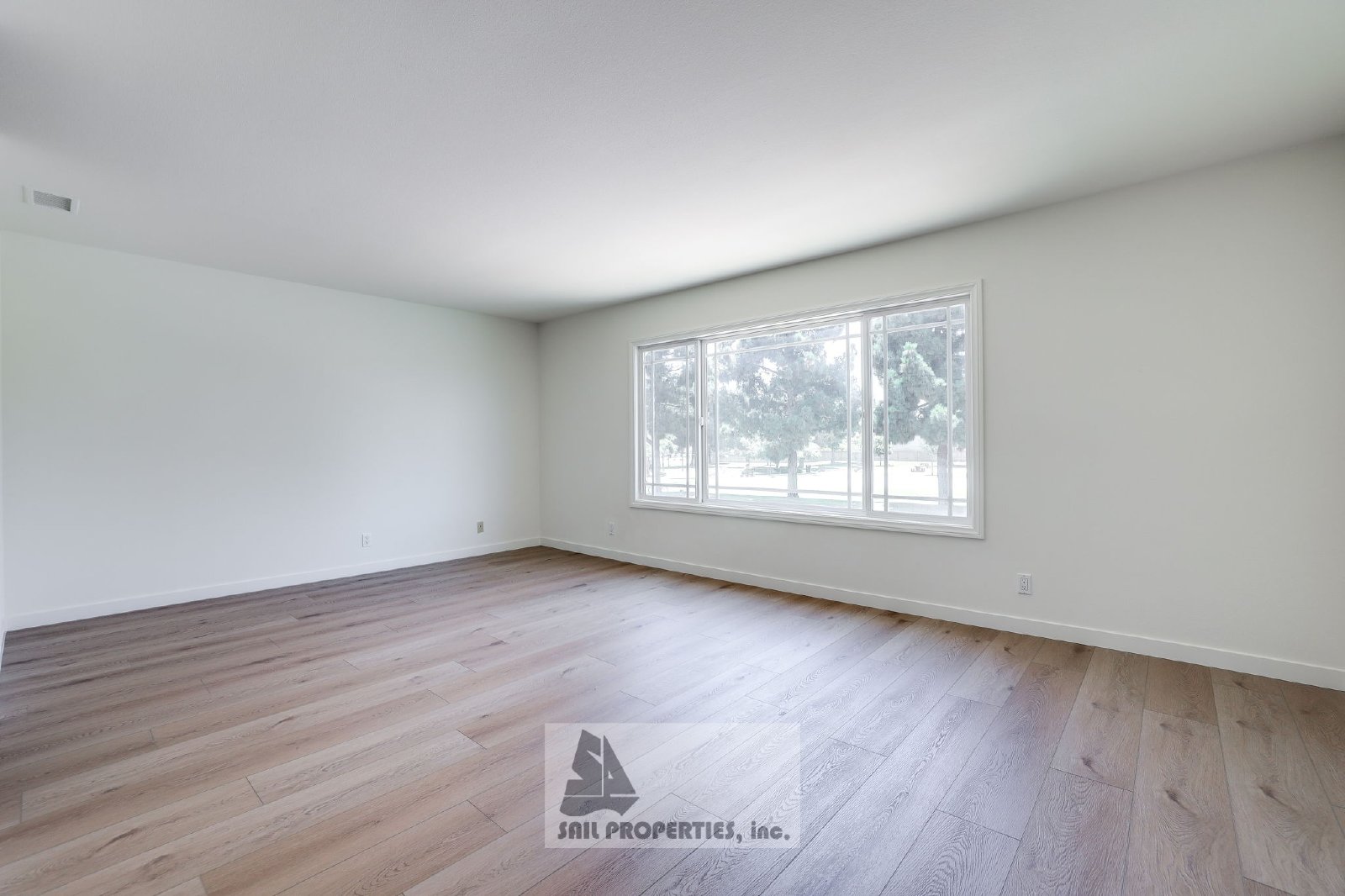 Move-In Ready 4-Bedroom Home with Backyard Pool – Fountain Valley property image