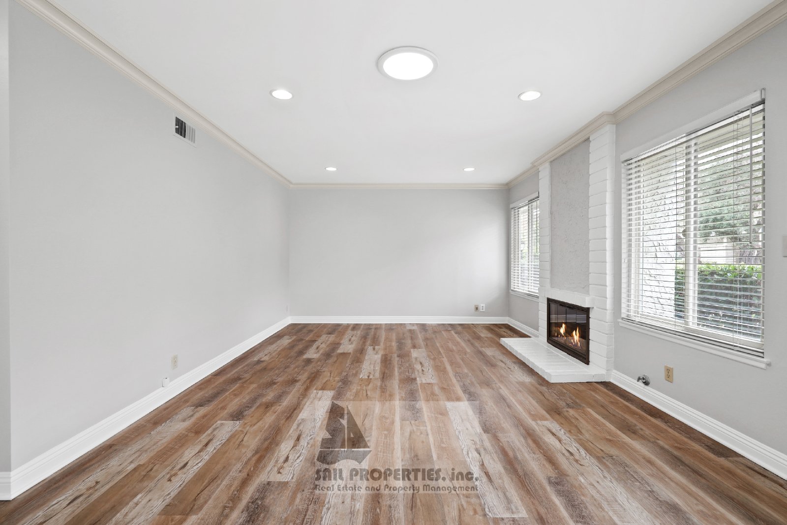 Bright & Move-In Ready End Unit in Westminster Village – 3 Miles to the Beach! property image