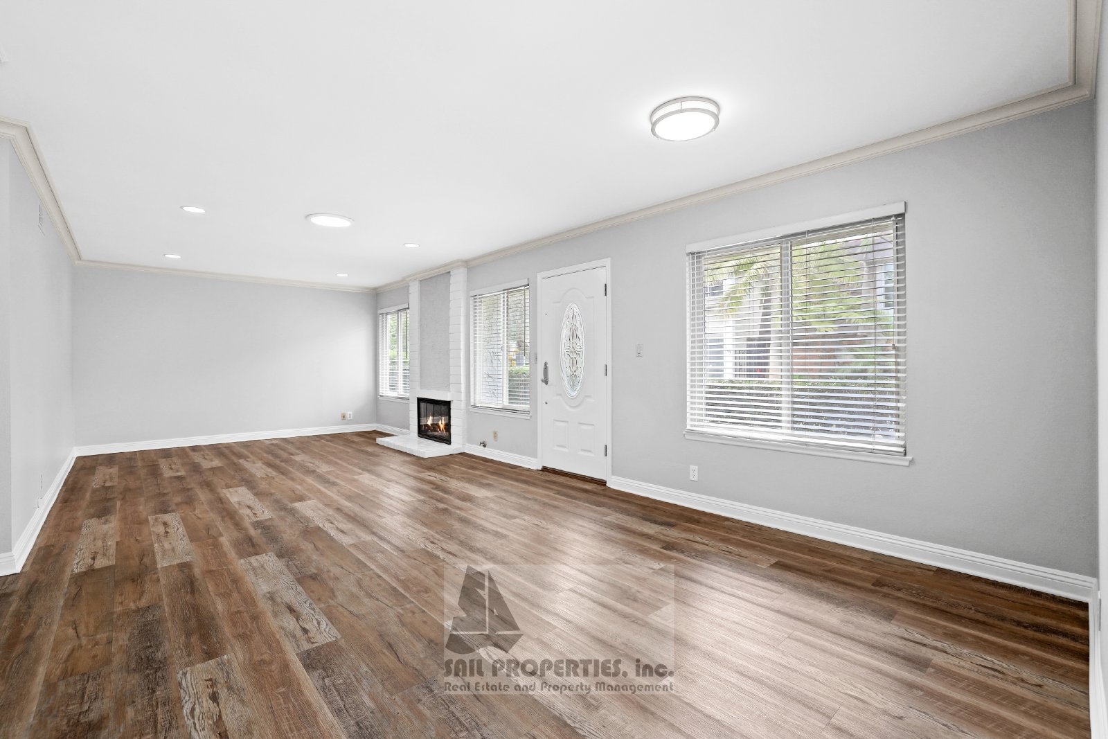 Bright & Move-In Ready End Unit in Westminster Village – 3 Miles to the Beach! property image
