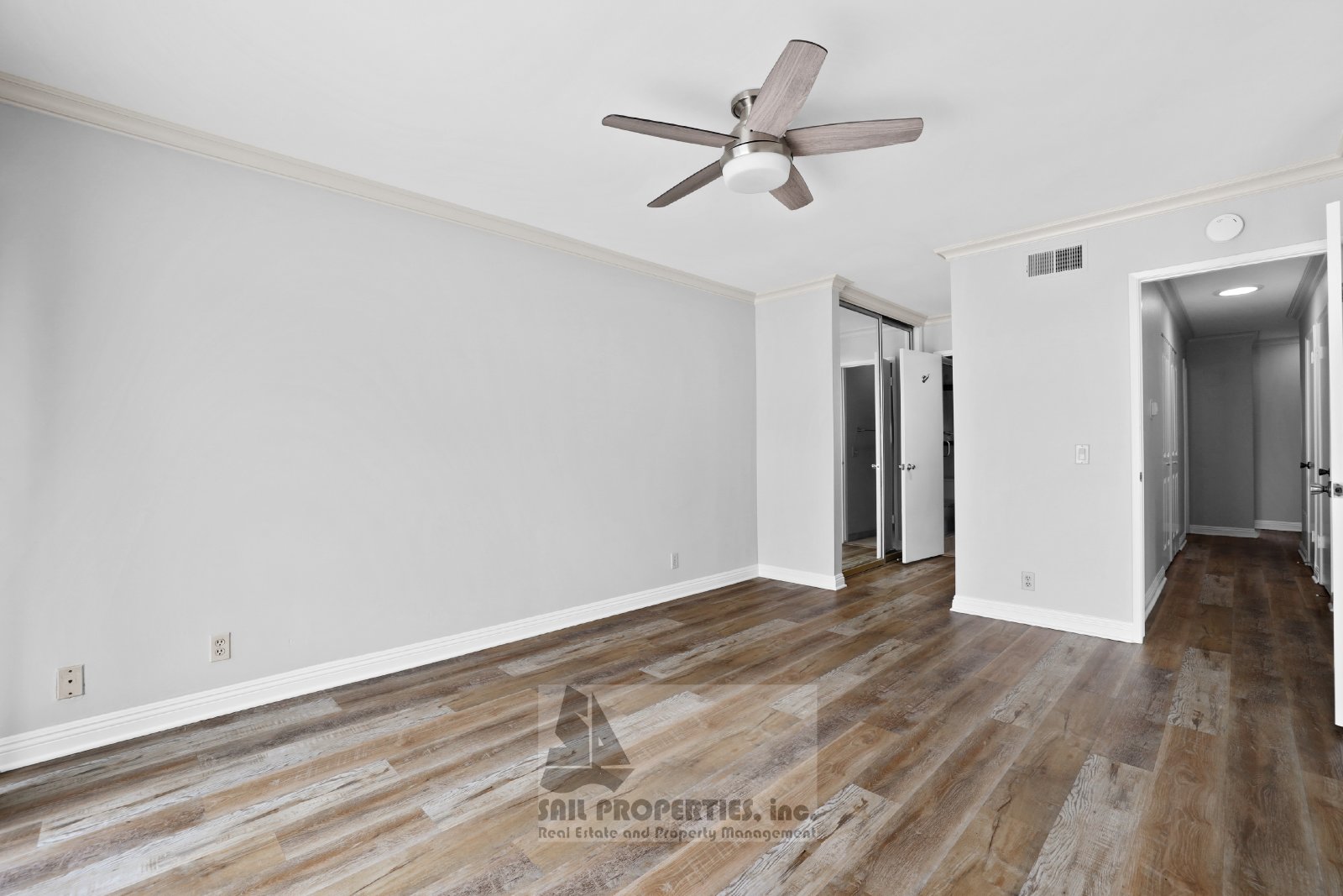 Bright & Move-In Ready End Unit in Westminster Village – 3 Miles to the Beach! property image