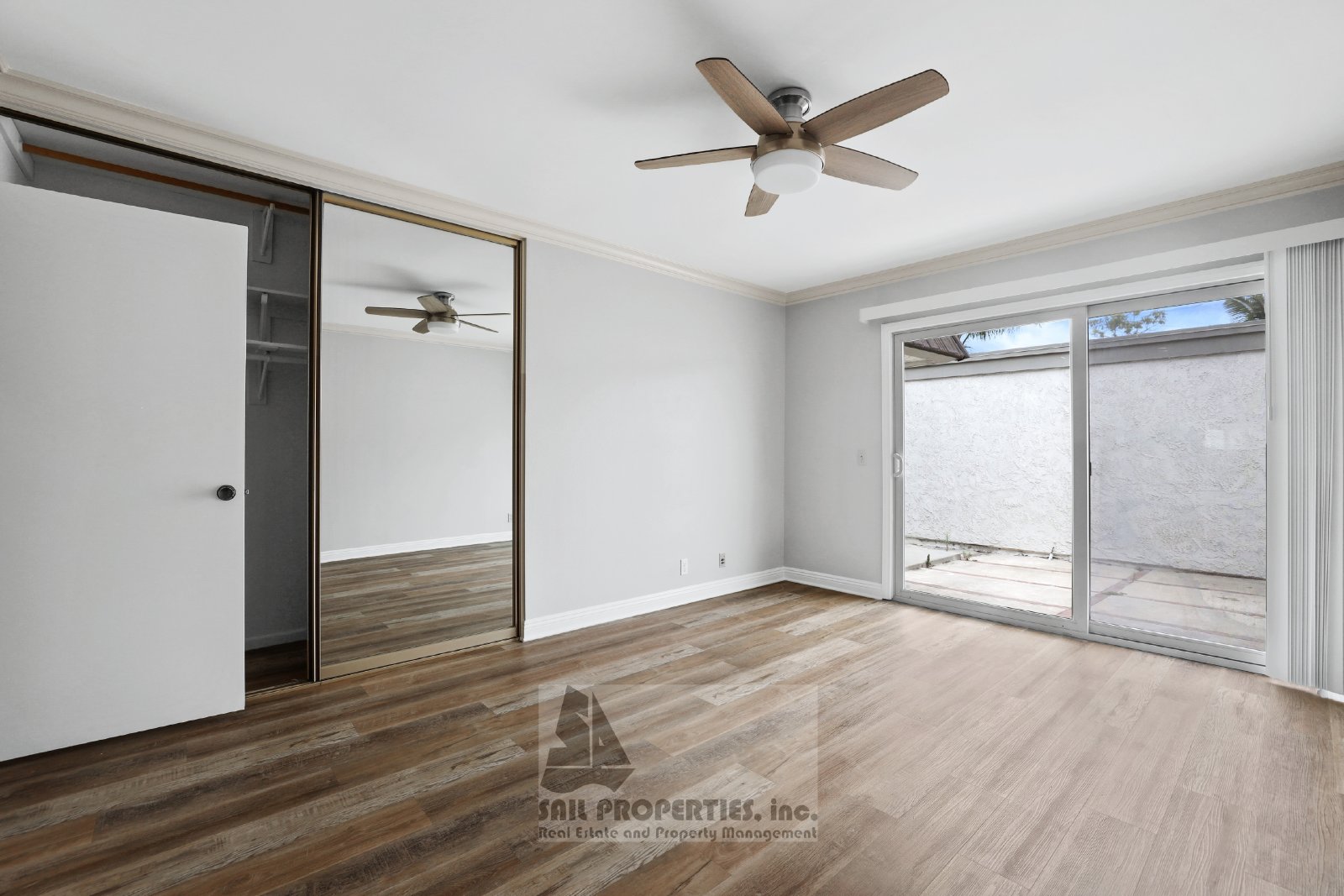 Bright & Move-In Ready End Unit in Westminster Village – 3 Miles to the Beach! property image