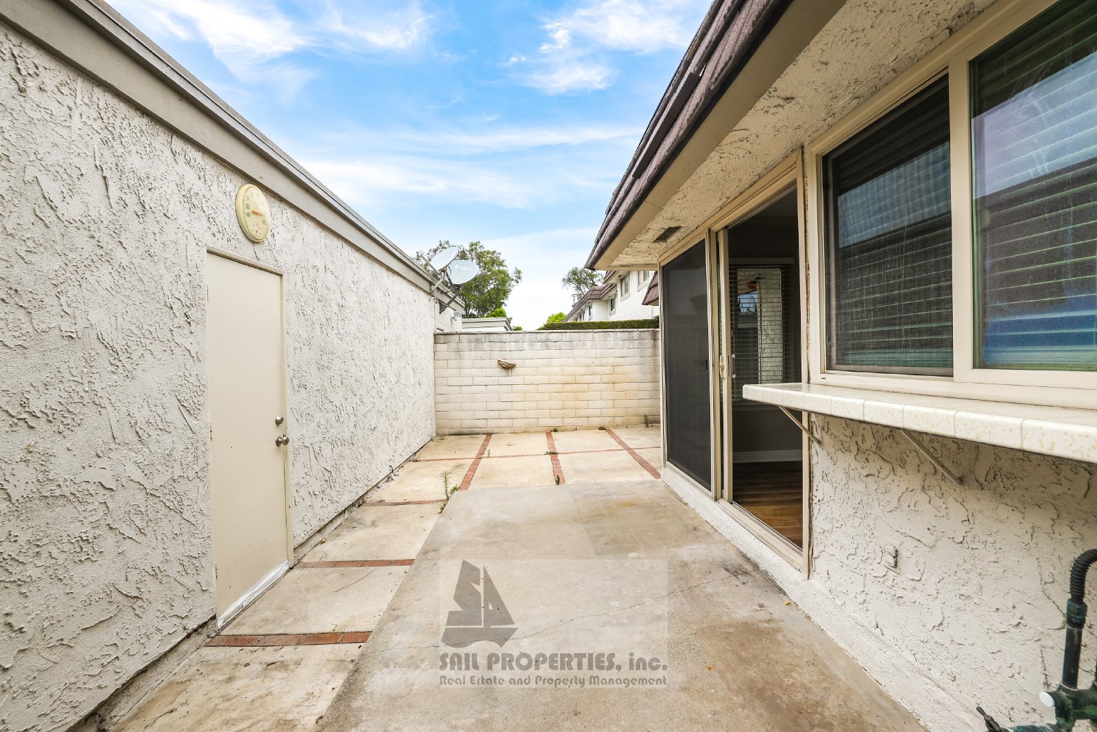 Bright & Move-In Ready End Unit in Westminster Village – 3 Miles to the Beach! property image