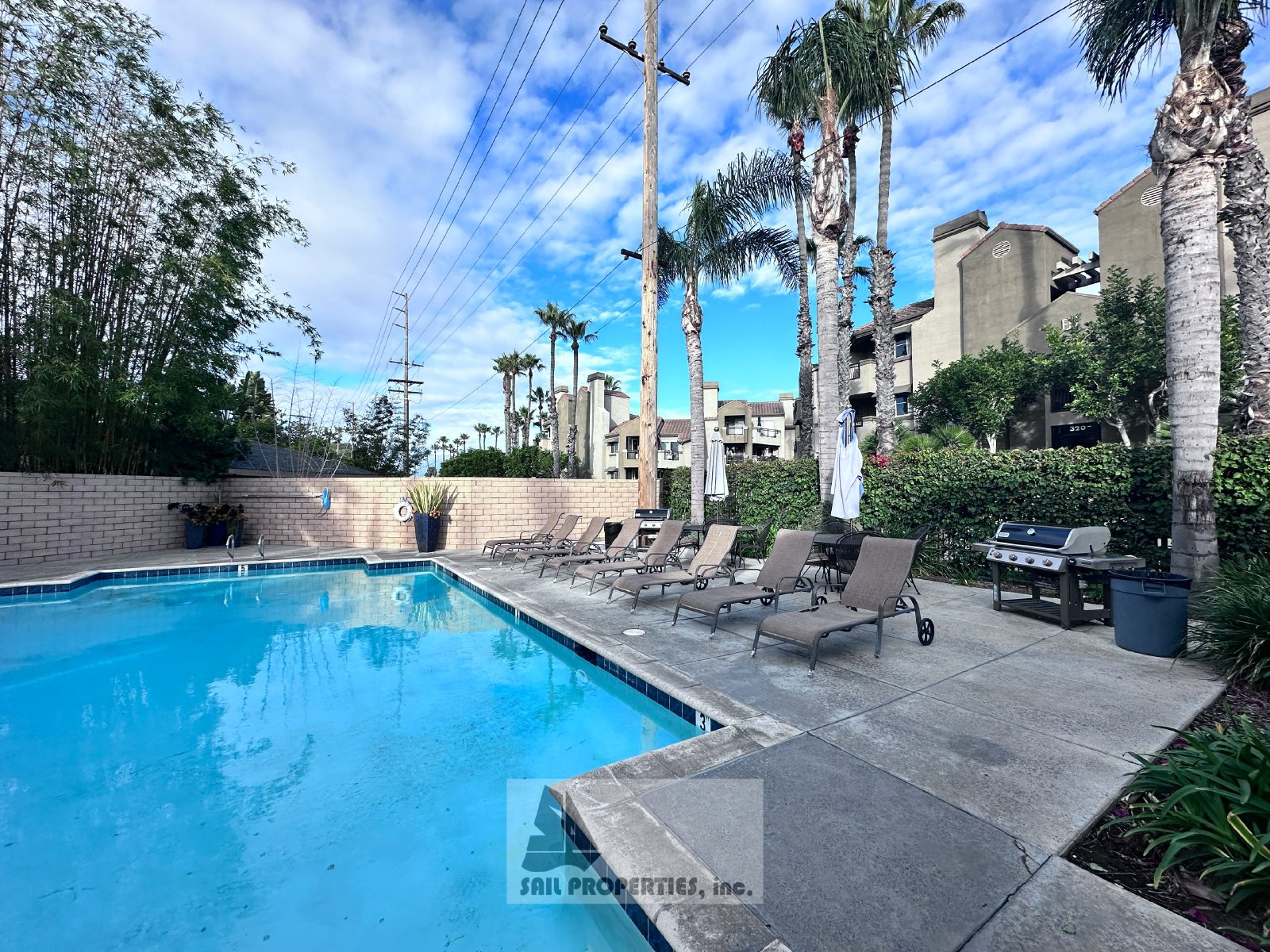 1-Bed Condo – Private Outdoor Patio, In-Unit Laundry property image