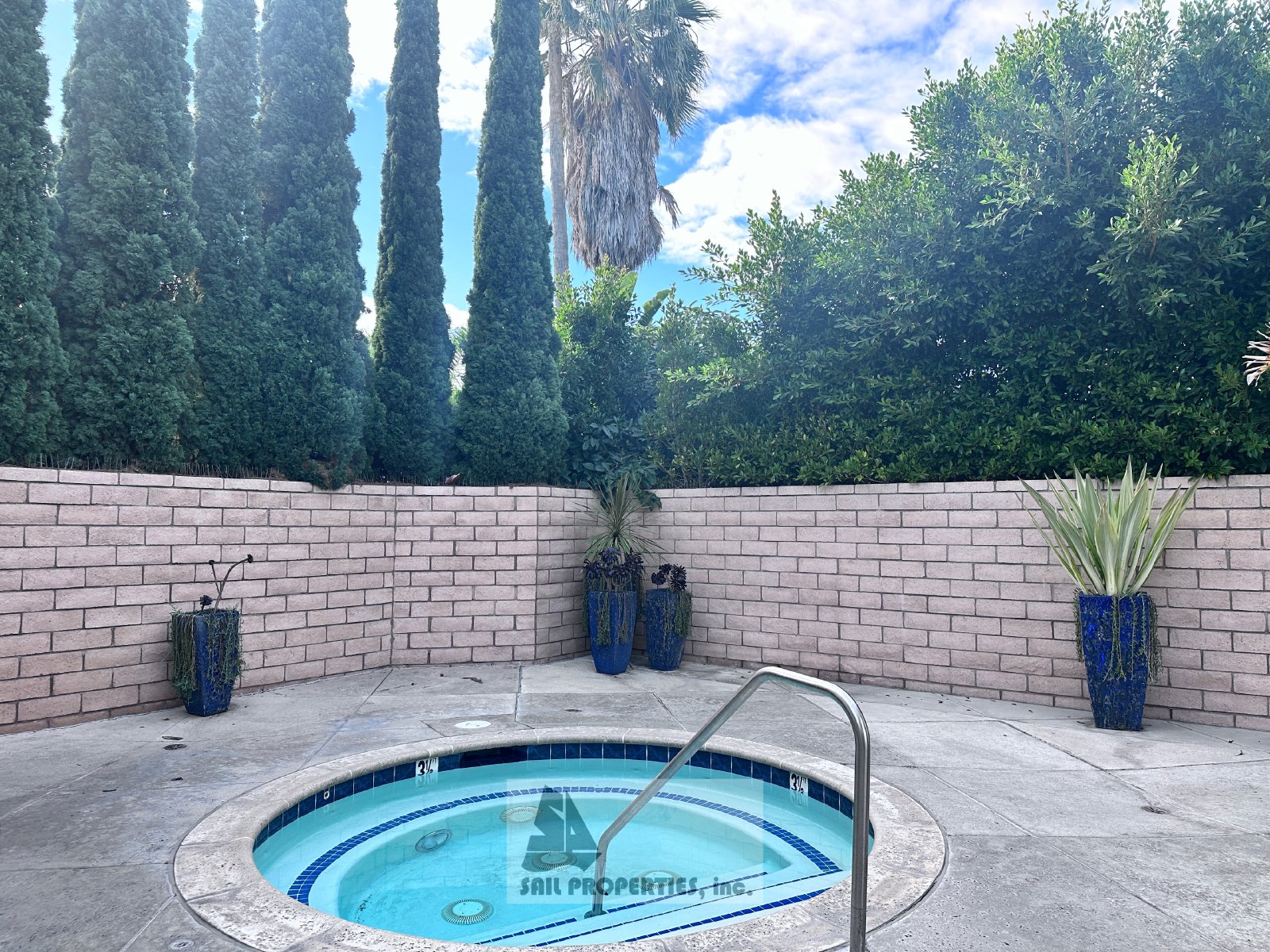 1-Bed Condo – Private Outdoor Patio, In-Unit Laundry property image