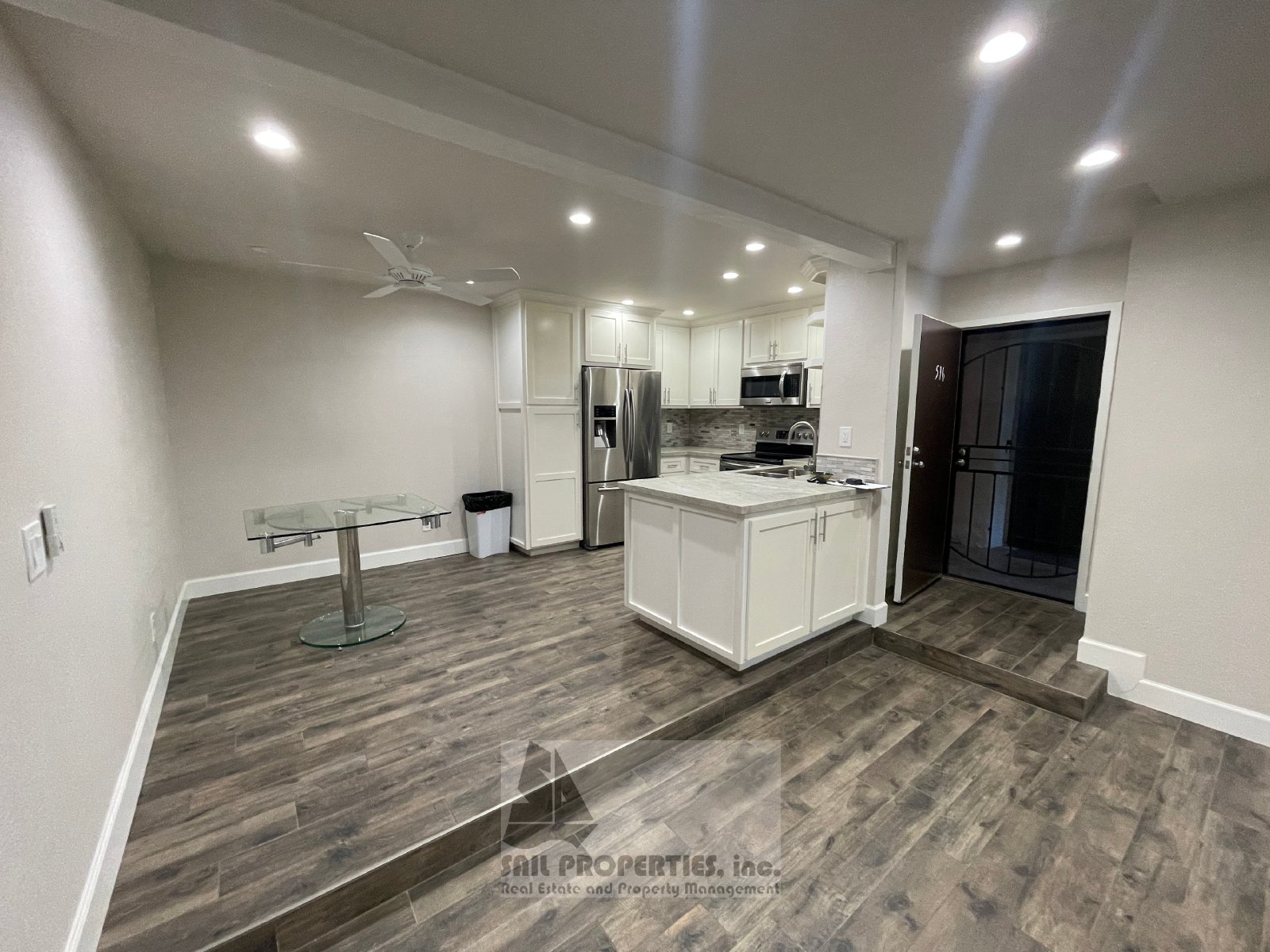 Modern 2BR/2BA Retreat in a Gated Huntington Beach Community property image