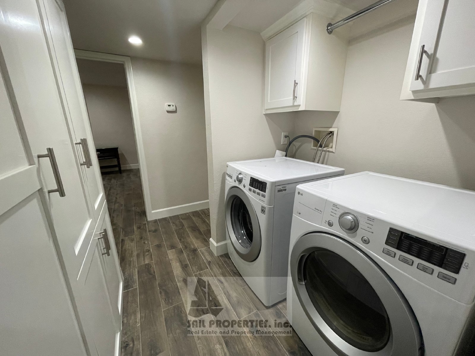 Modern 2BR/2BA Retreat in a Gated Huntington Beach Community property image