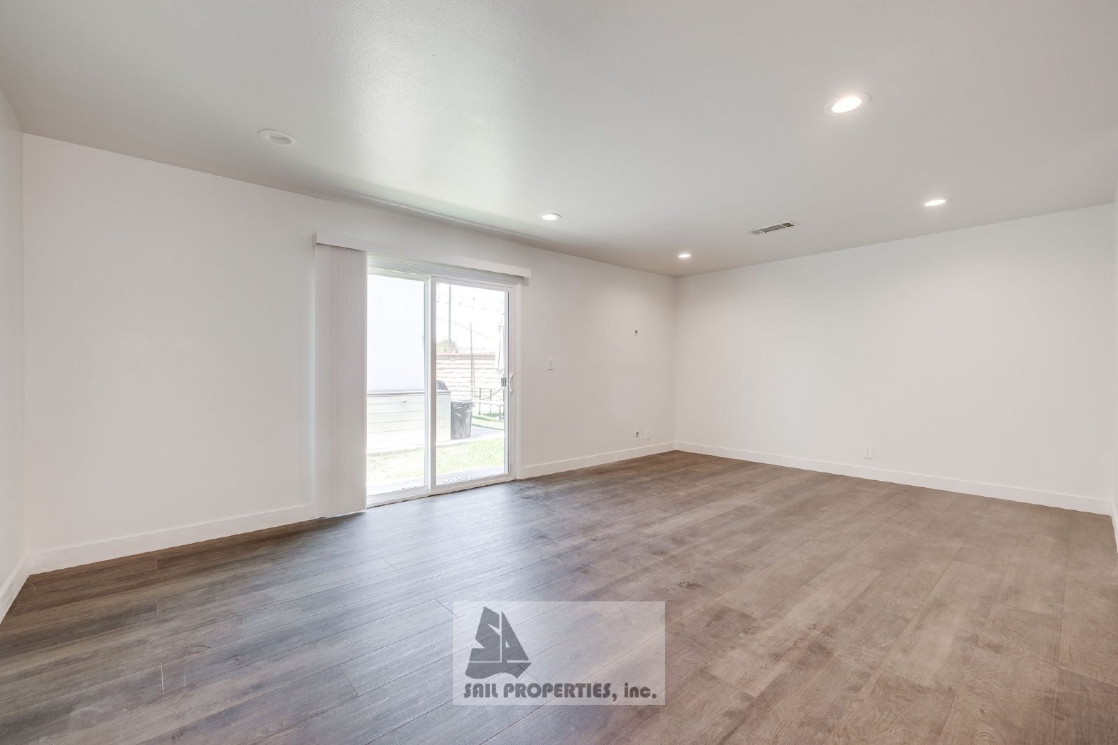 4-Bedroom Huntington Beach Home – Cul-de-Sac, Fully Remodeled property image