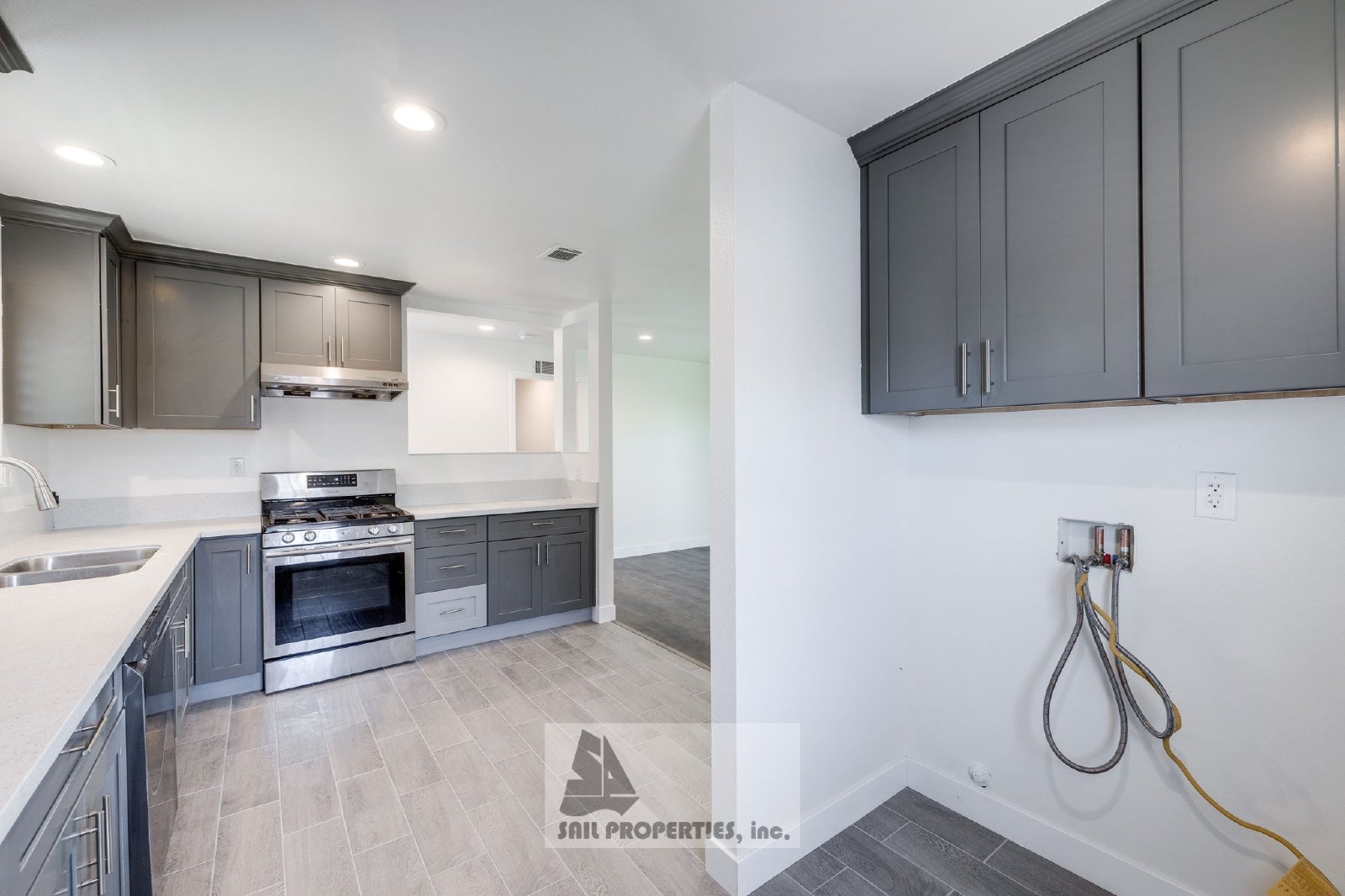 4-Bedroom Huntington Beach Home – Cul-de-Sac, Fully Remodeled property image