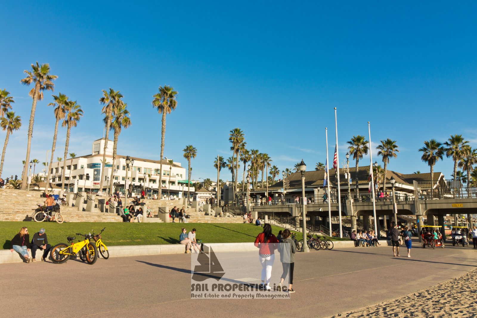 5 Bedrooms. 3-Car Garage. Huntington Beach Charm! property image