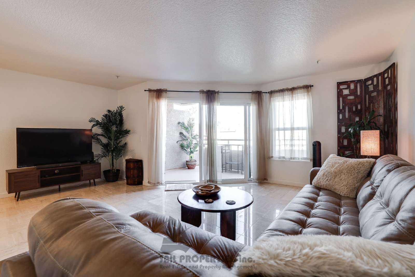 1200 PCH #327 is a third-floor, one-bedroom, one-bath condo in the gated Pierhouse community of Huntington Beach property image