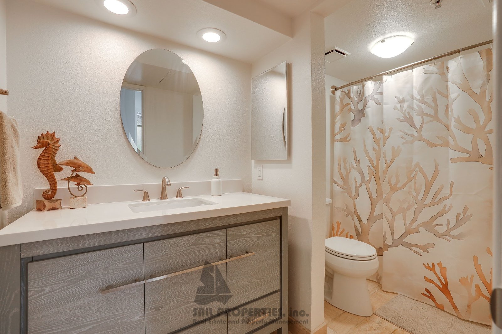 1200 PCH #327 is a third-floor, one-bedroom, one-bath condo in the gated Pierhouse community of Huntington Beach property image