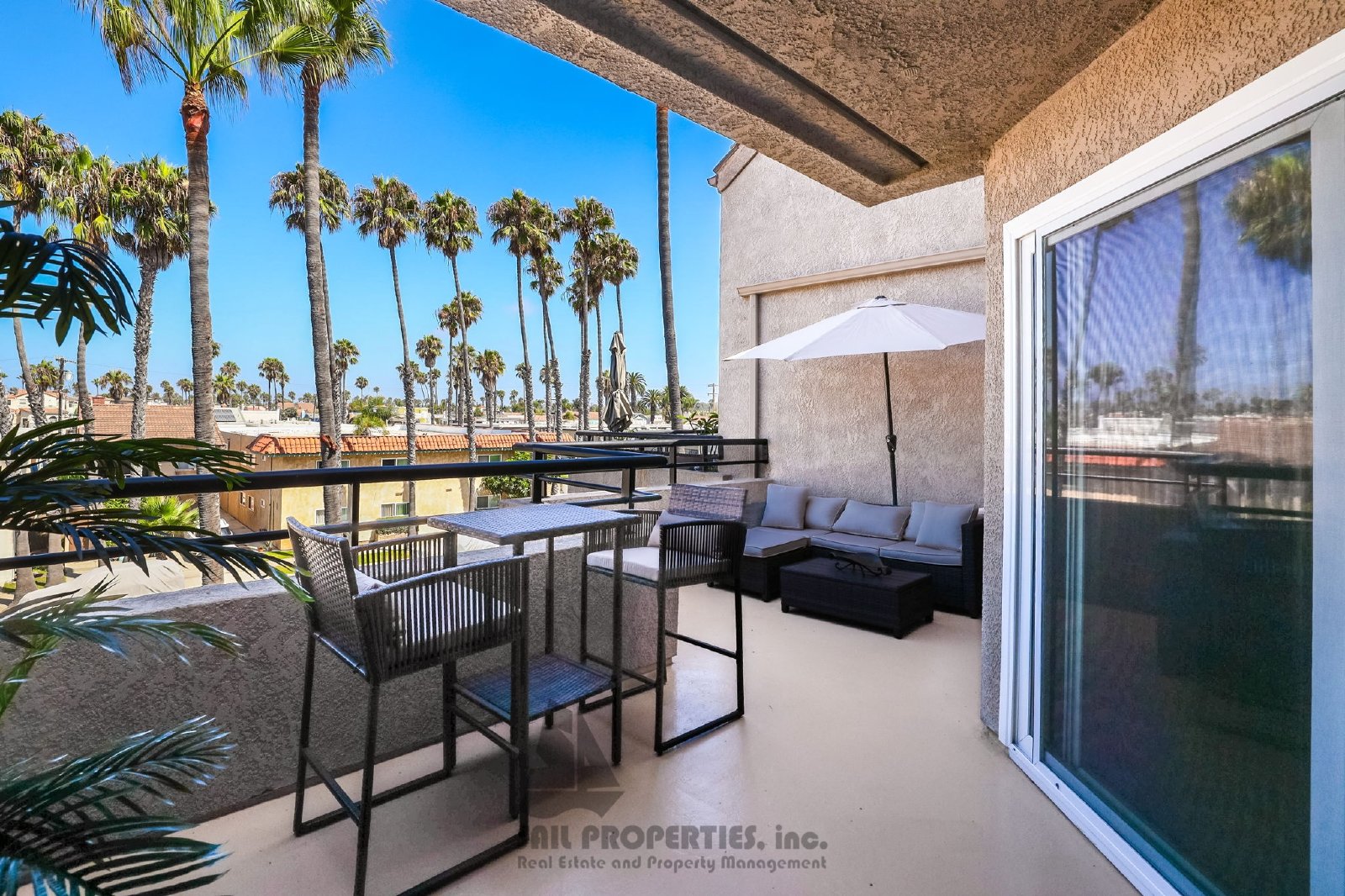 1200 PCH #327 is a third-floor, one-bedroom, one-bath condo in the gated Pierhouse community of Huntington Beach property image