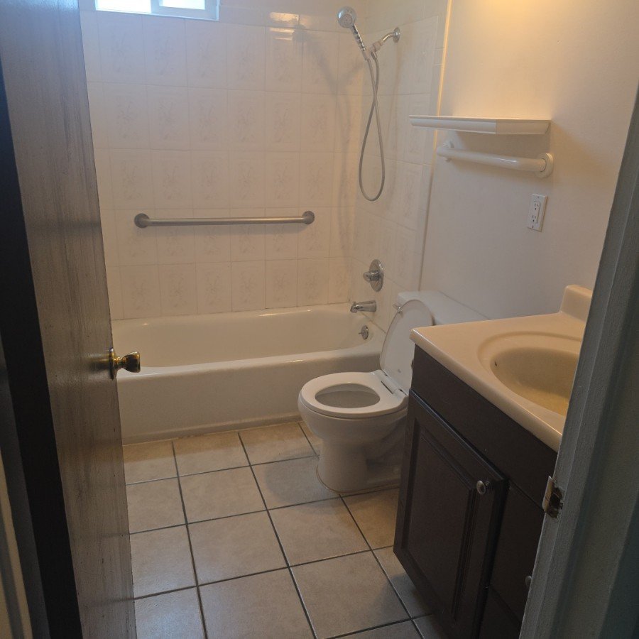 3 Bedroom, 2 Bathroom Fixer Upper in Santa Ana property image