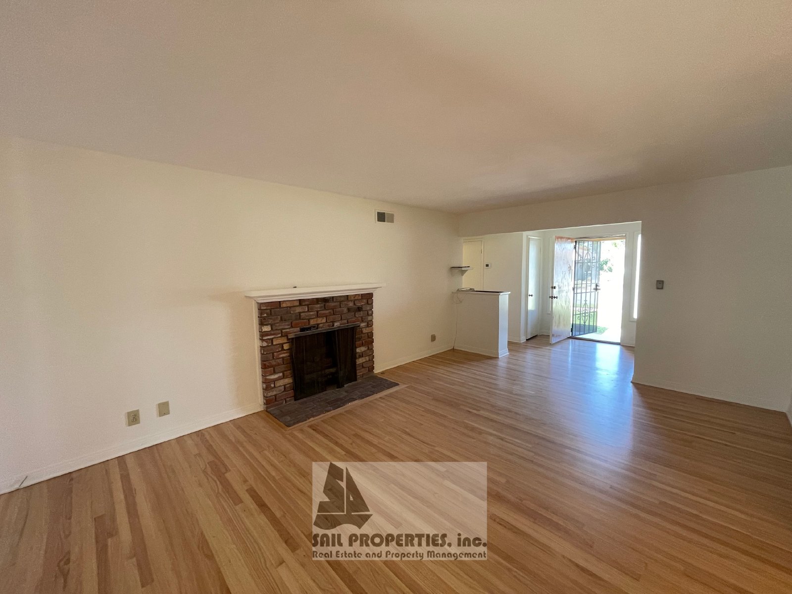 Charming 3-Bedroom Home Near Old Towne Orange property image