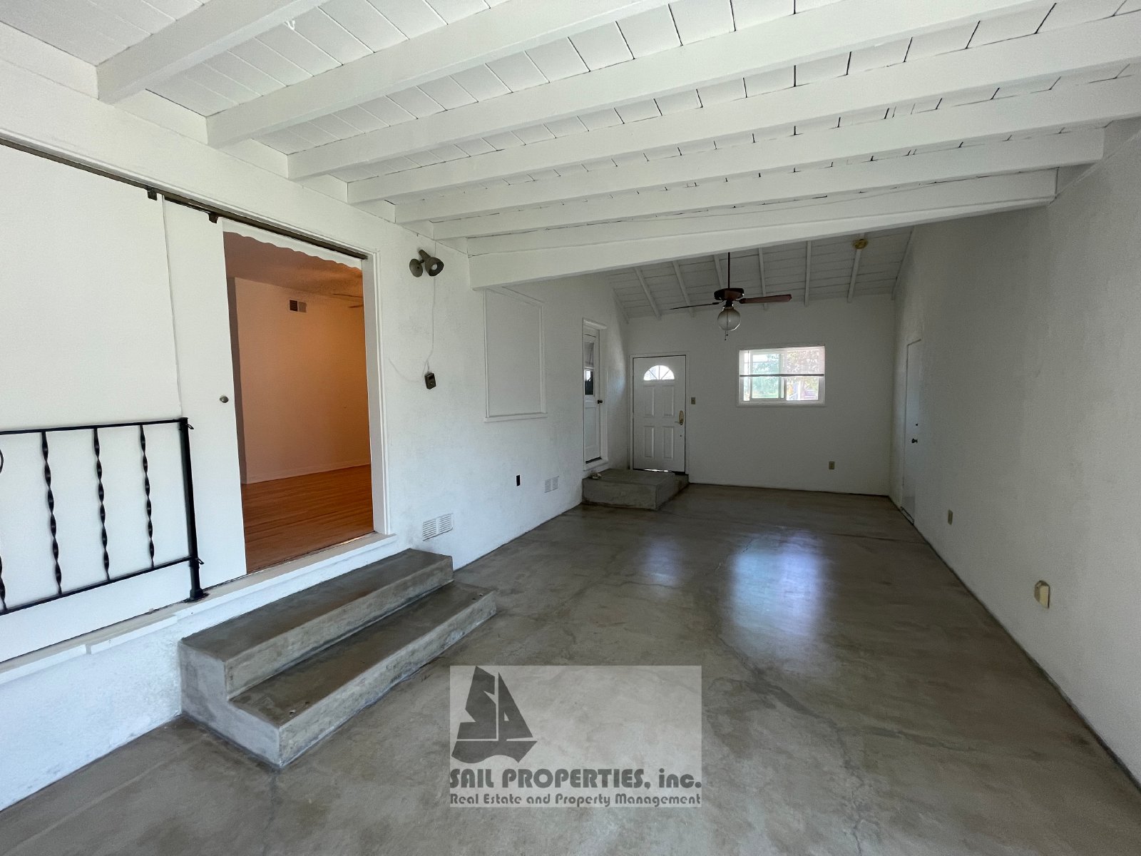 Charming 3-Bedroom Home Near Old Towne Orange property image