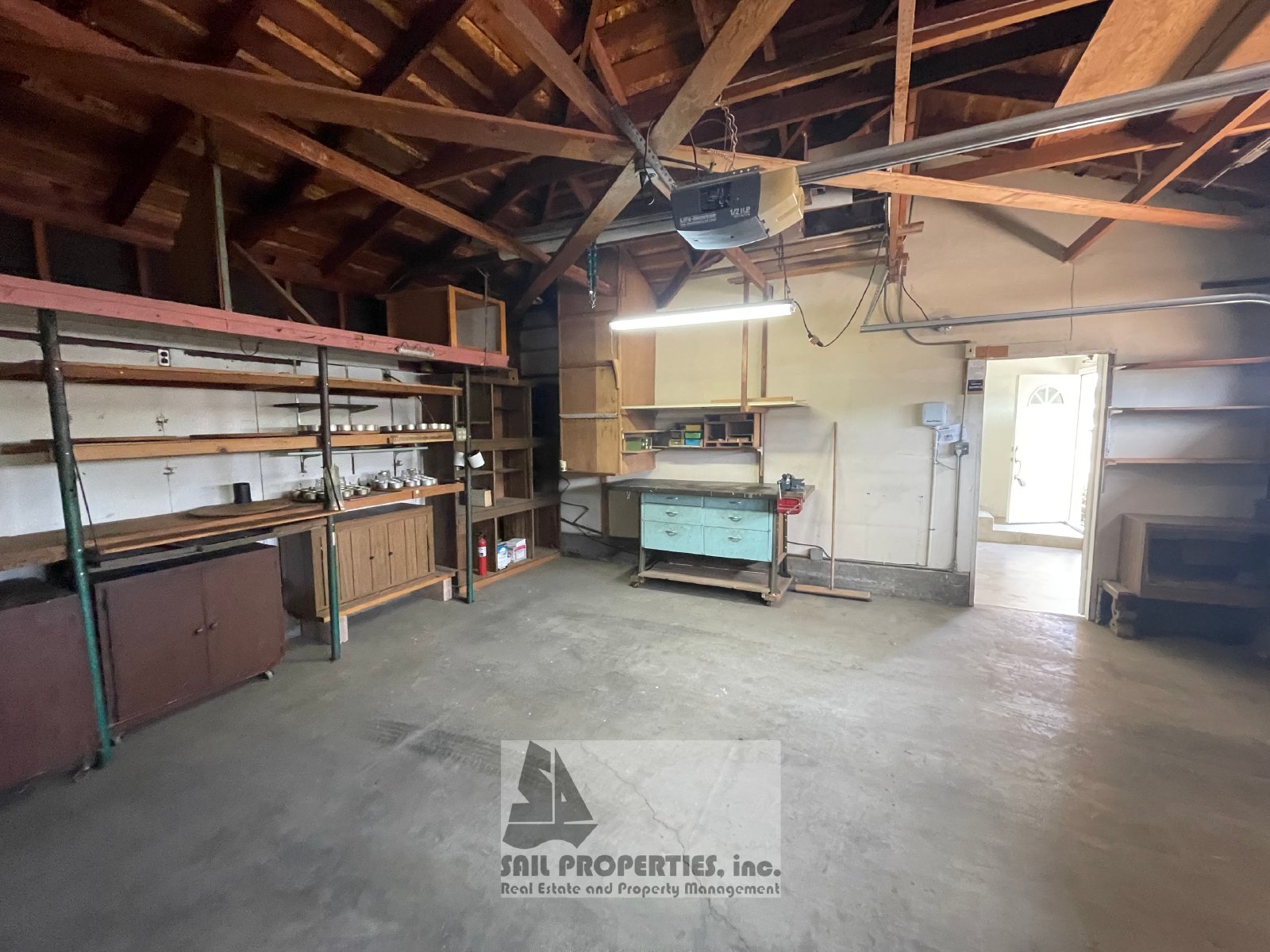 Charming 3-Bedroom Home Near Old Towne Orange property image
