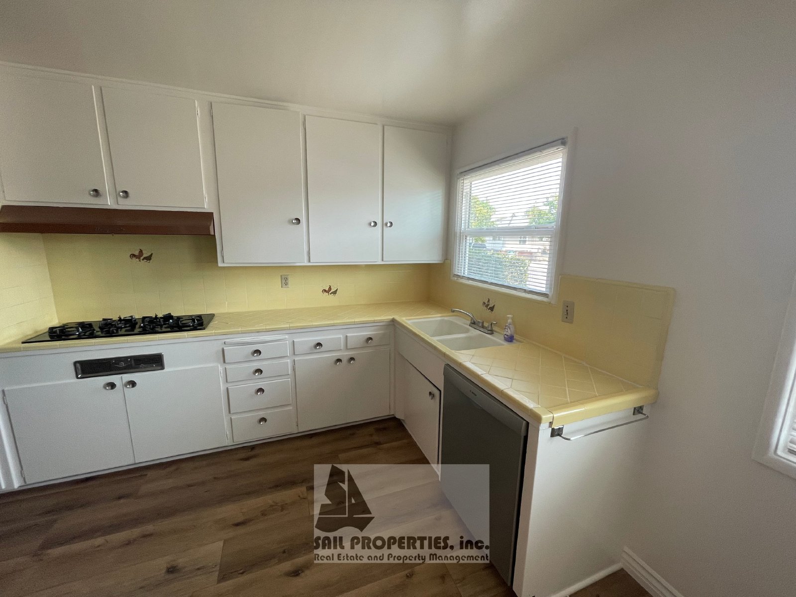 Charming 3-Bedroom Home Near Old Towne Orange property image