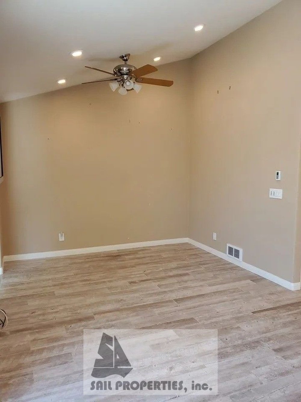 Charming and Coastal Sunset Beach Condo! property image