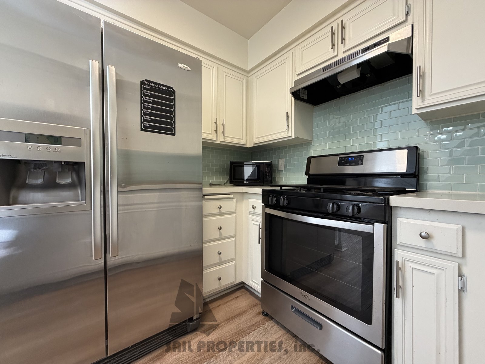 3BD, 2.5BA Condo in Santa Ana With A 2-Car Garage, and Private Patio property image