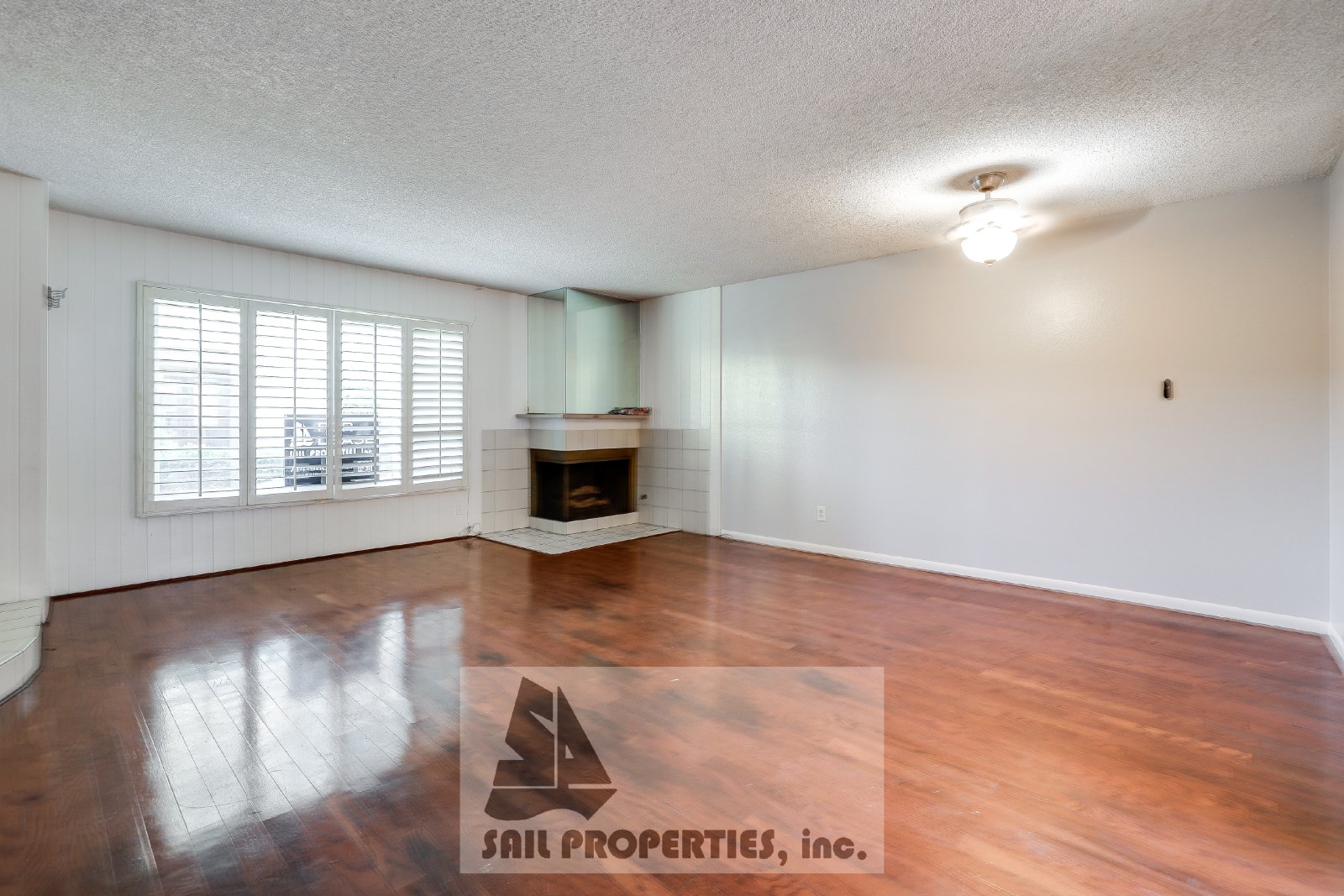 Charming 3-Bedroom Townhome in Fountain Valley close to Mile Square Park property image