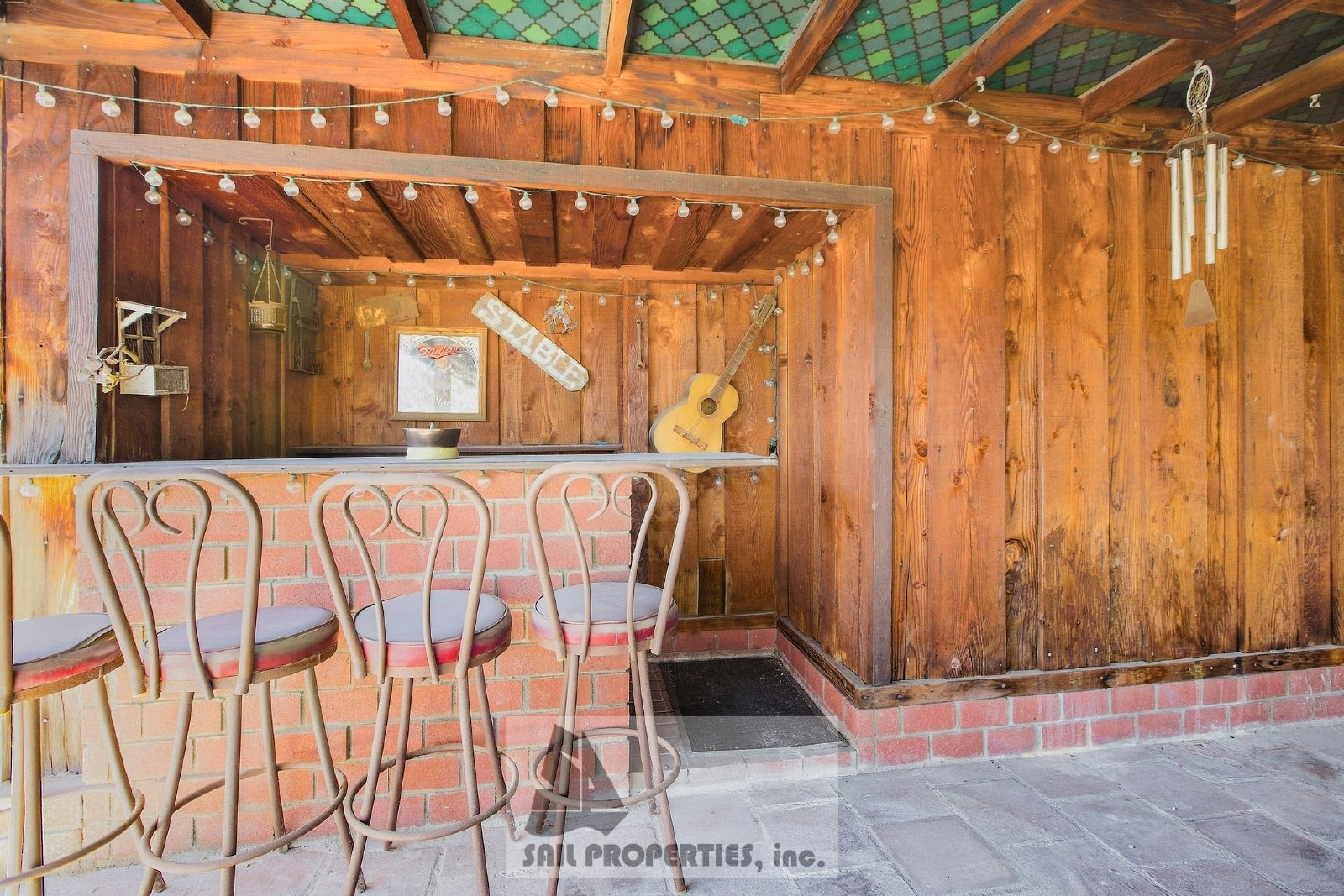 Charming and move-in ready home in Huntington Beach property image