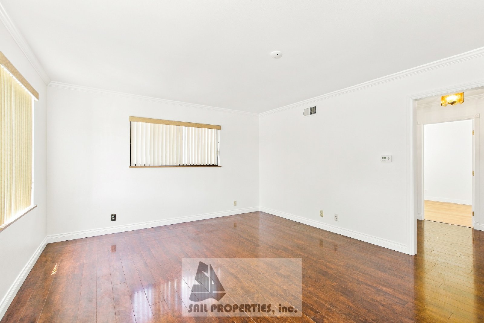 Charming and move-in ready home in Huntington Beach property image