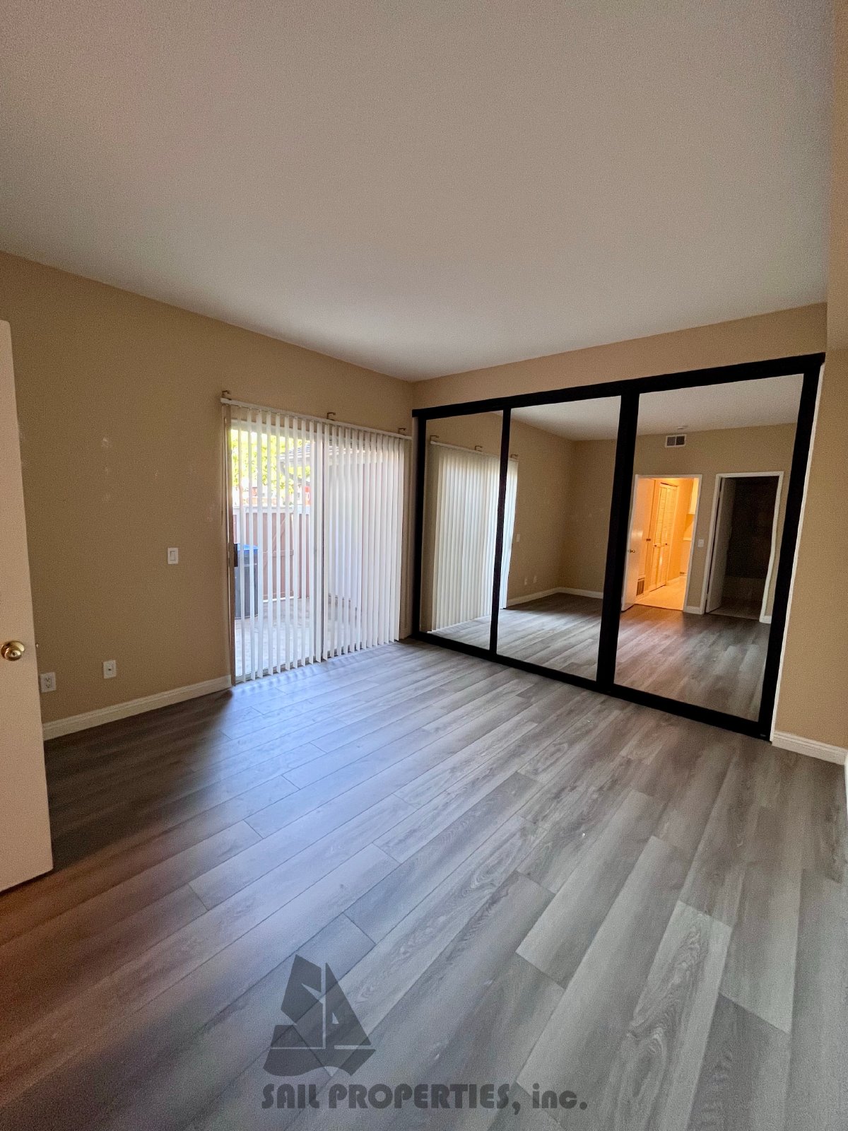 Located in Irvine, this remodeled 2-bedroom, 2-bath first-level condo combines modern updates with practical conveniences property image