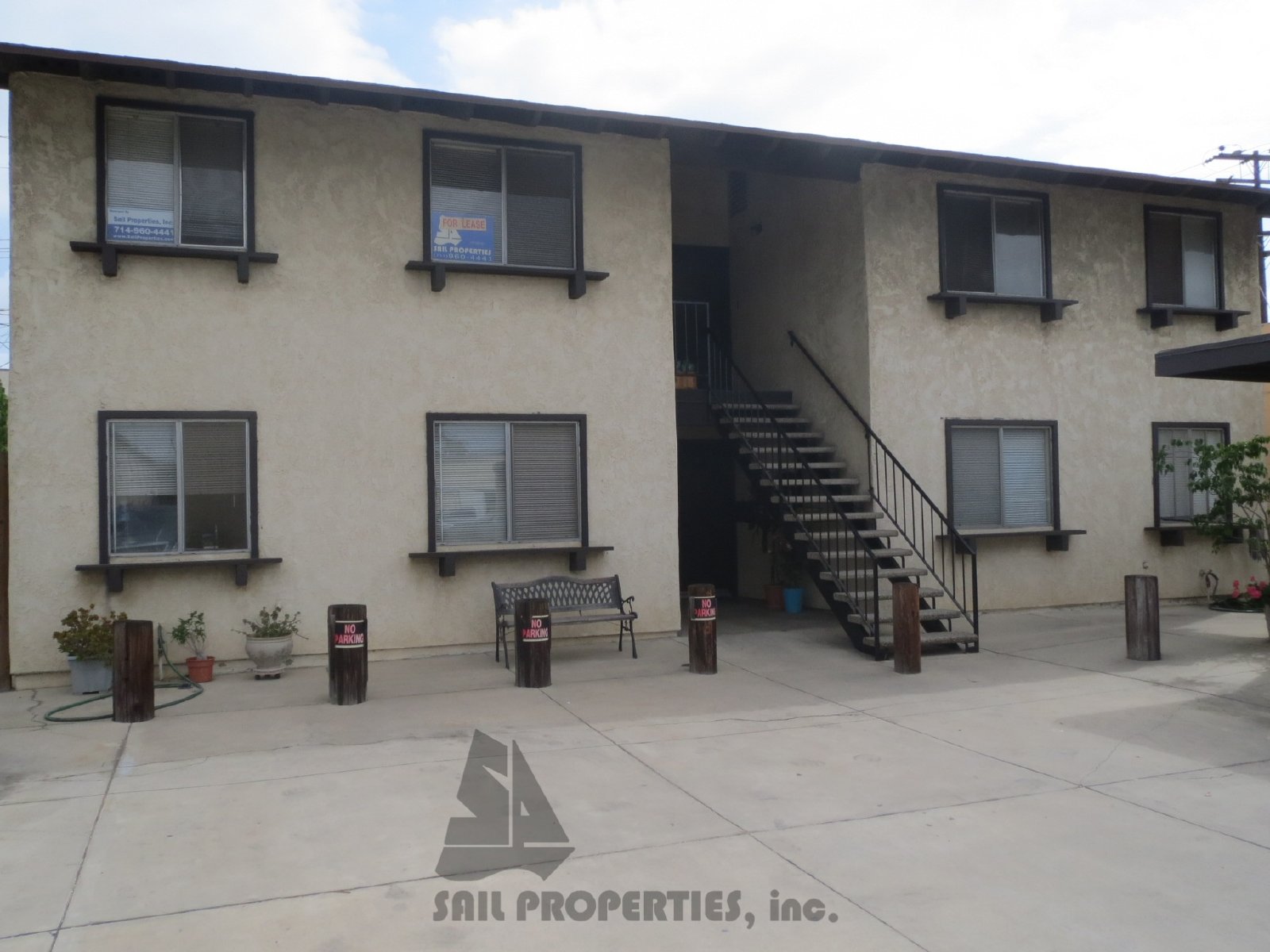 Discover 14932 Jackson St. offers a well-located 2-bedroom, 1-bath apartment in Midway City property image
