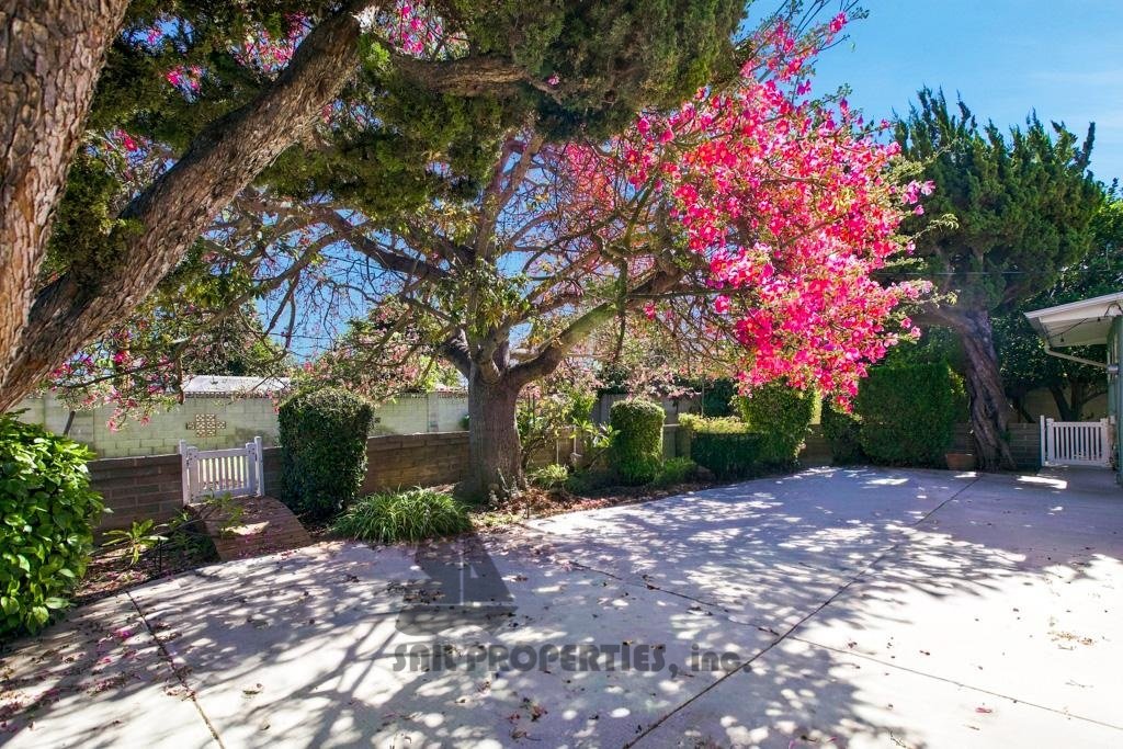 Charming Single-Story Garden Grove Home with Hardwood Floors & Private Patio! property image