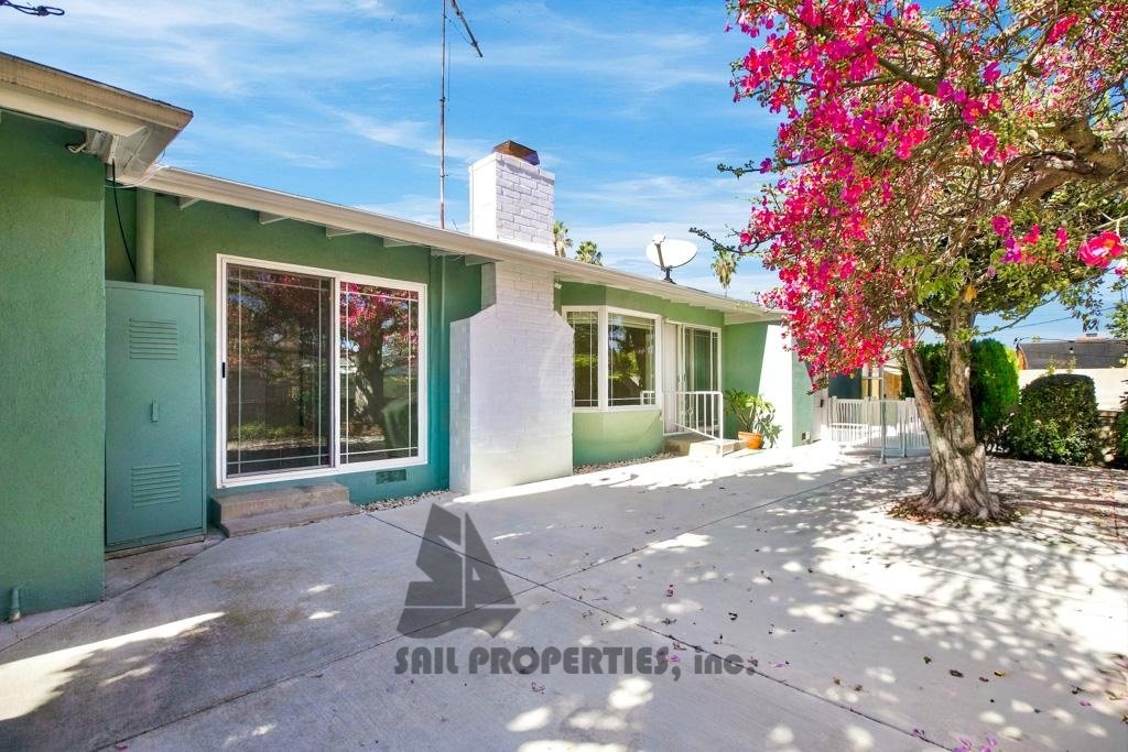Charming Single-Story Garden Grove Home with Hardwood Floors & Private Patio! property image