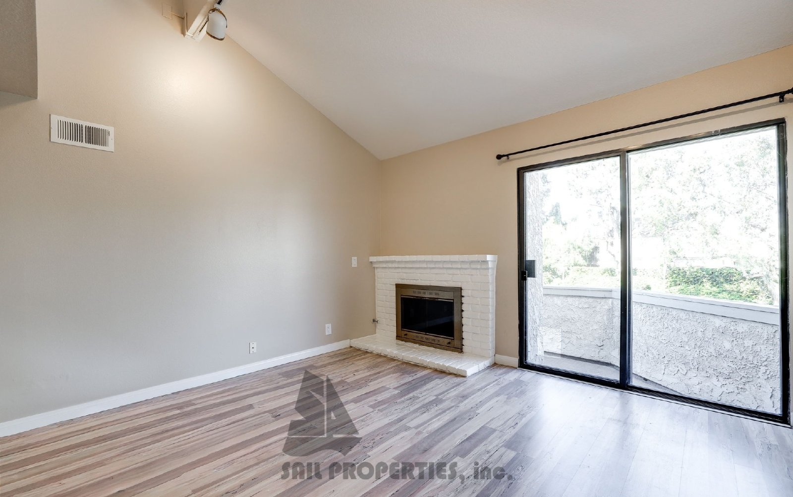 Welcome to this stunning 2-bedroom+loft, located in vibrant Huntington Beach property image