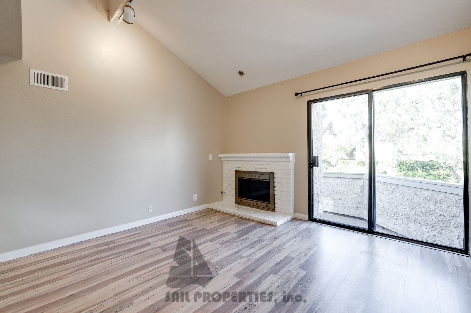 Welcome to this stunning 2-bedroom+loft, located in vibrant Huntington Beach property image