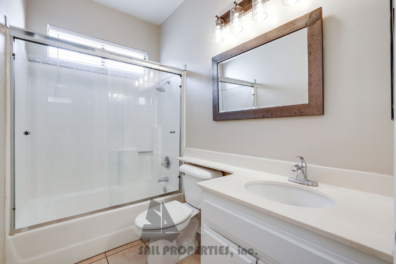 Welcome to this stunning 2-bedroom+loft, located in vibrant Huntington Beach property image