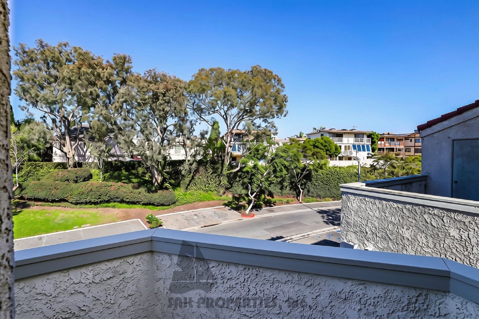 Welcome to this stunning 2-bedroom+loft, located in vibrant Huntington Beach property image