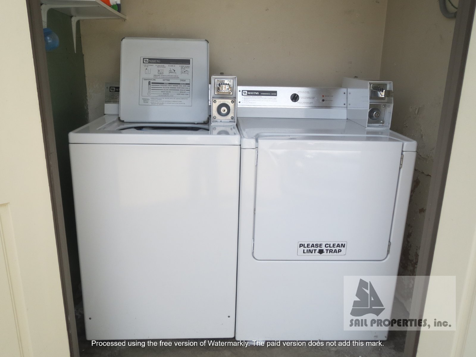 Downtown Huntington Beach 1-Bedroom with Detached Garage. property image