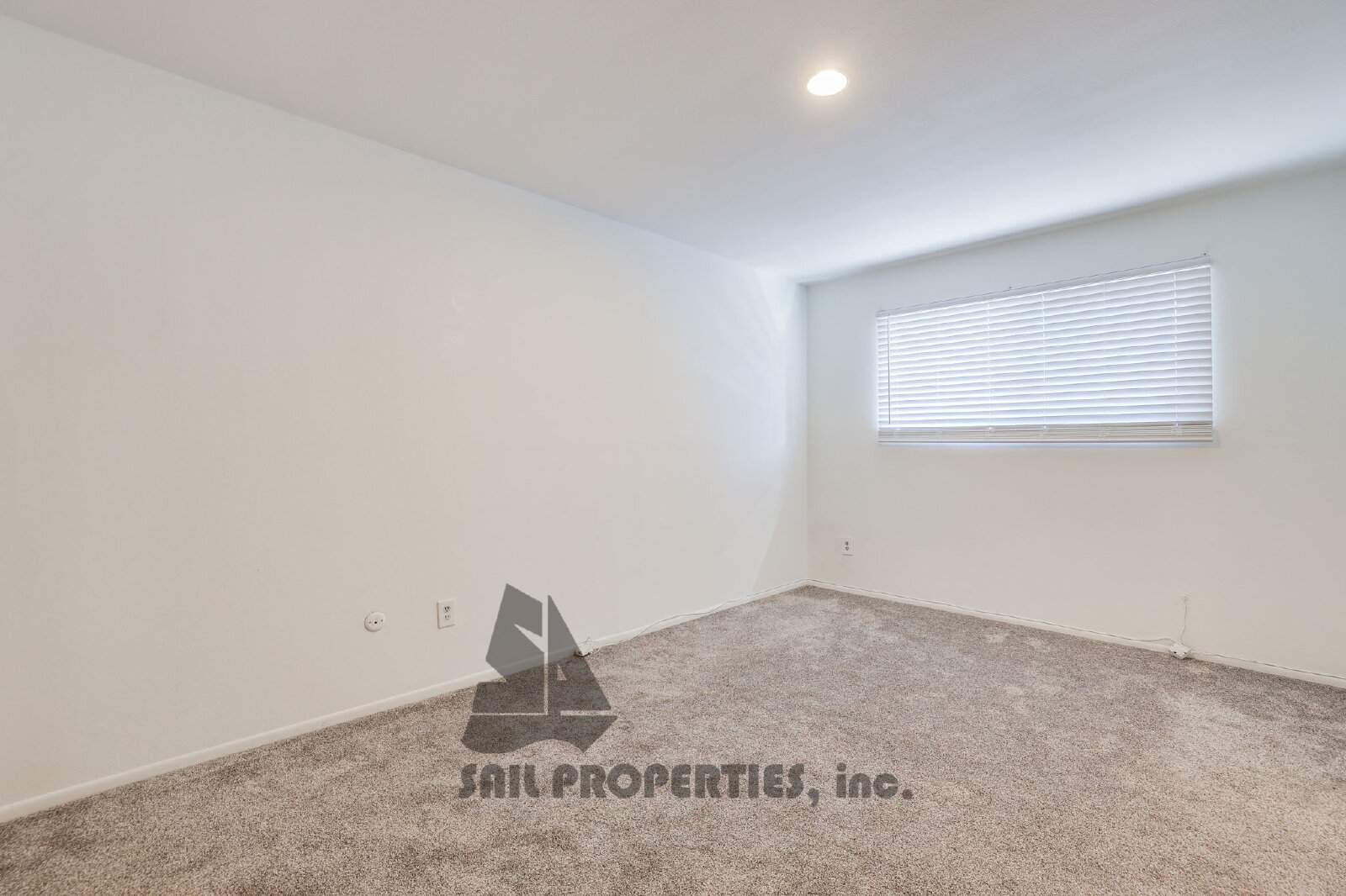 Updated 3BR/2BA Duplex in Santa Ana! property image