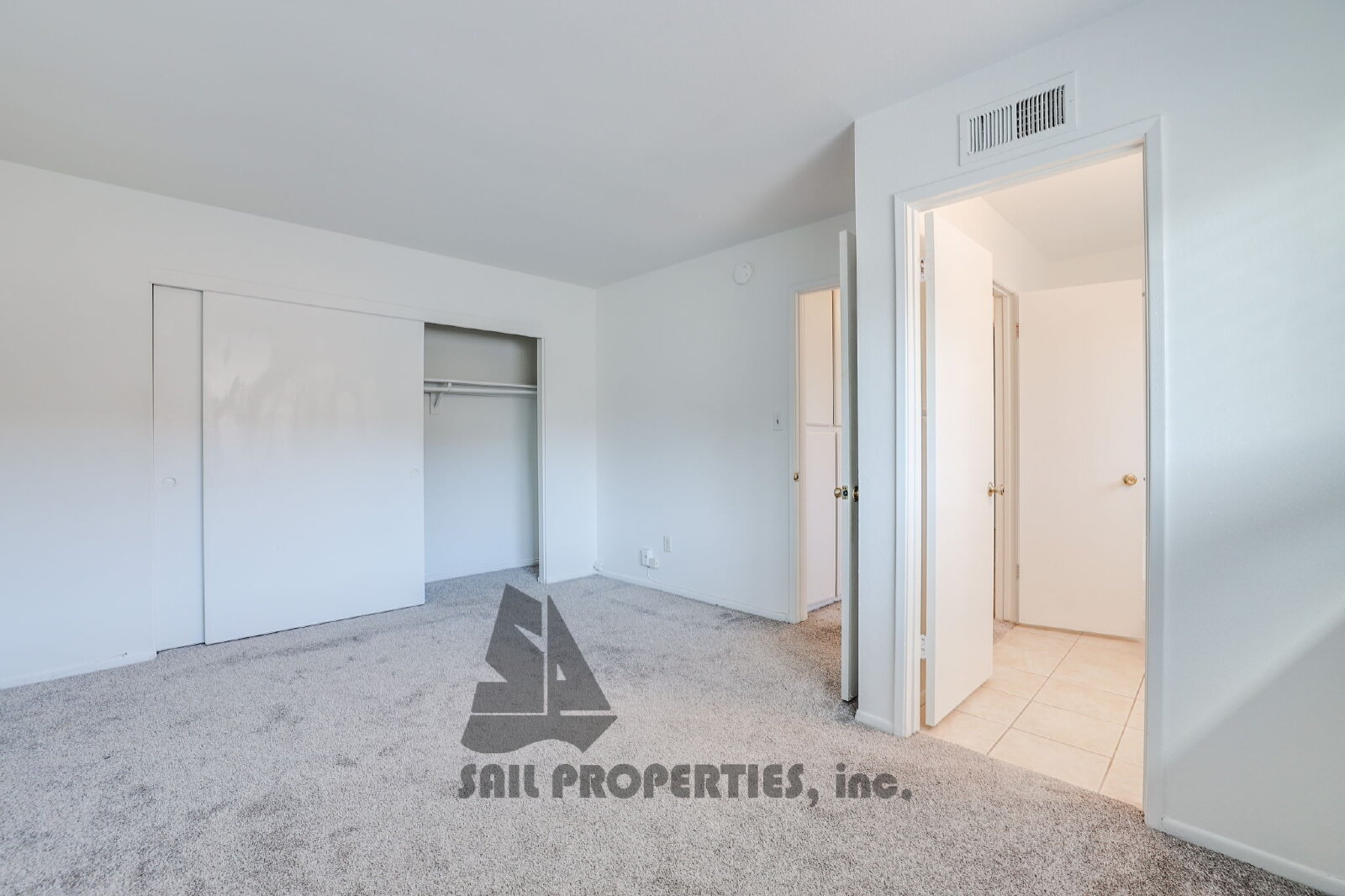 Updated 3BR/2BA Duplex in Santa Ana! property image