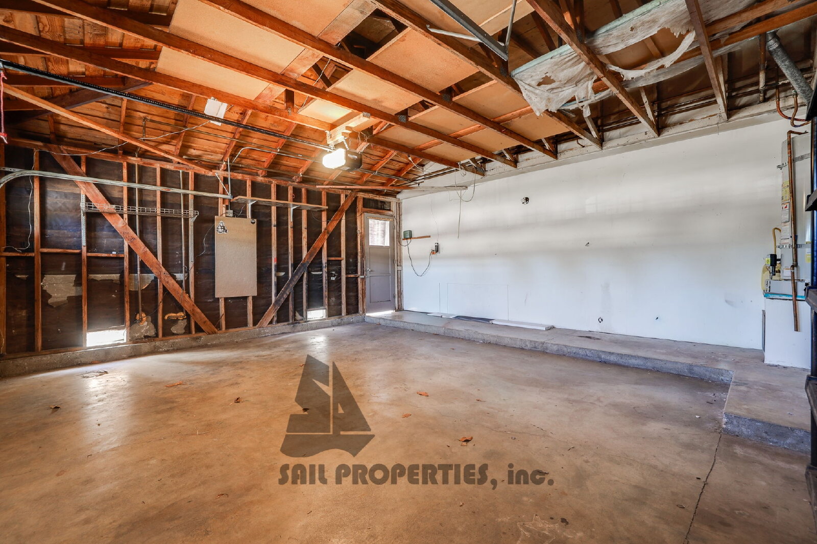 Updated 3BR/2BA Duplex in Santa Ana! property image