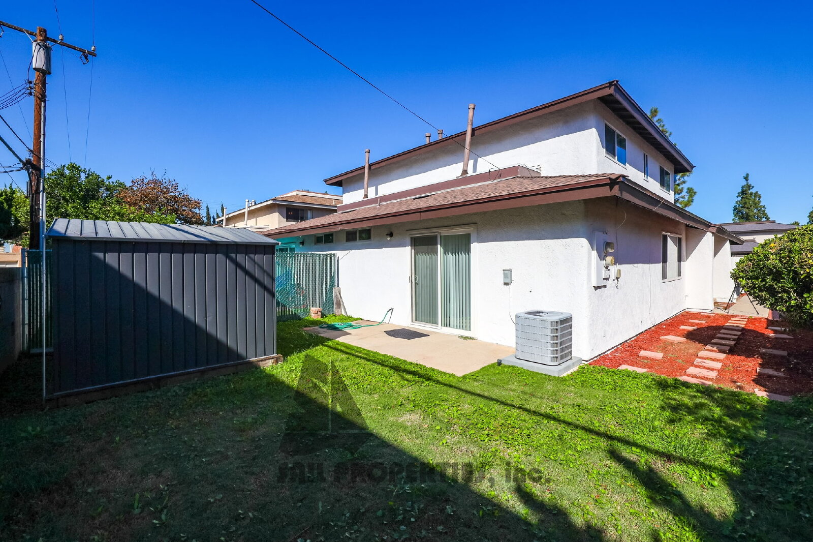 Updated 3BR/2BA Duplex in Santa Ana! property image