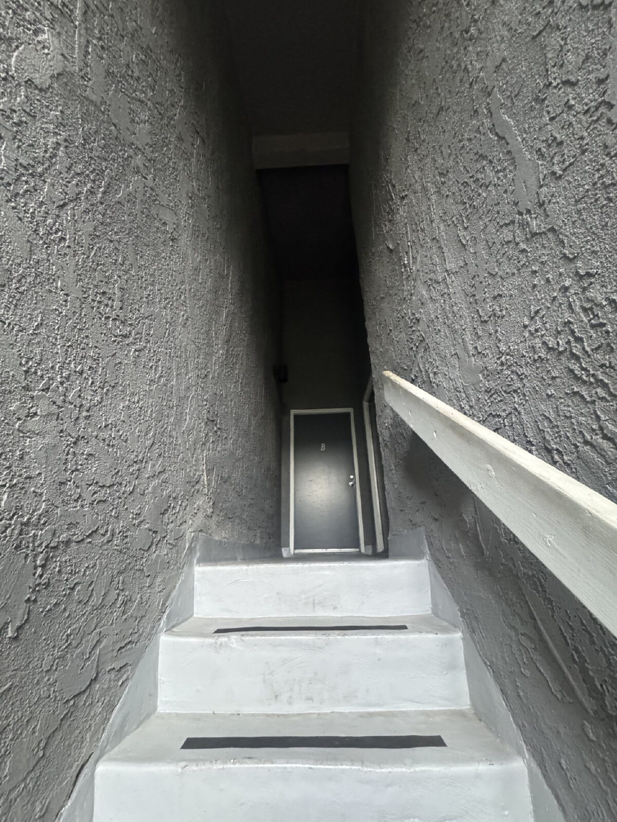 Downtown Huntington Beach 1-Bedroom with Detached Garage. property image