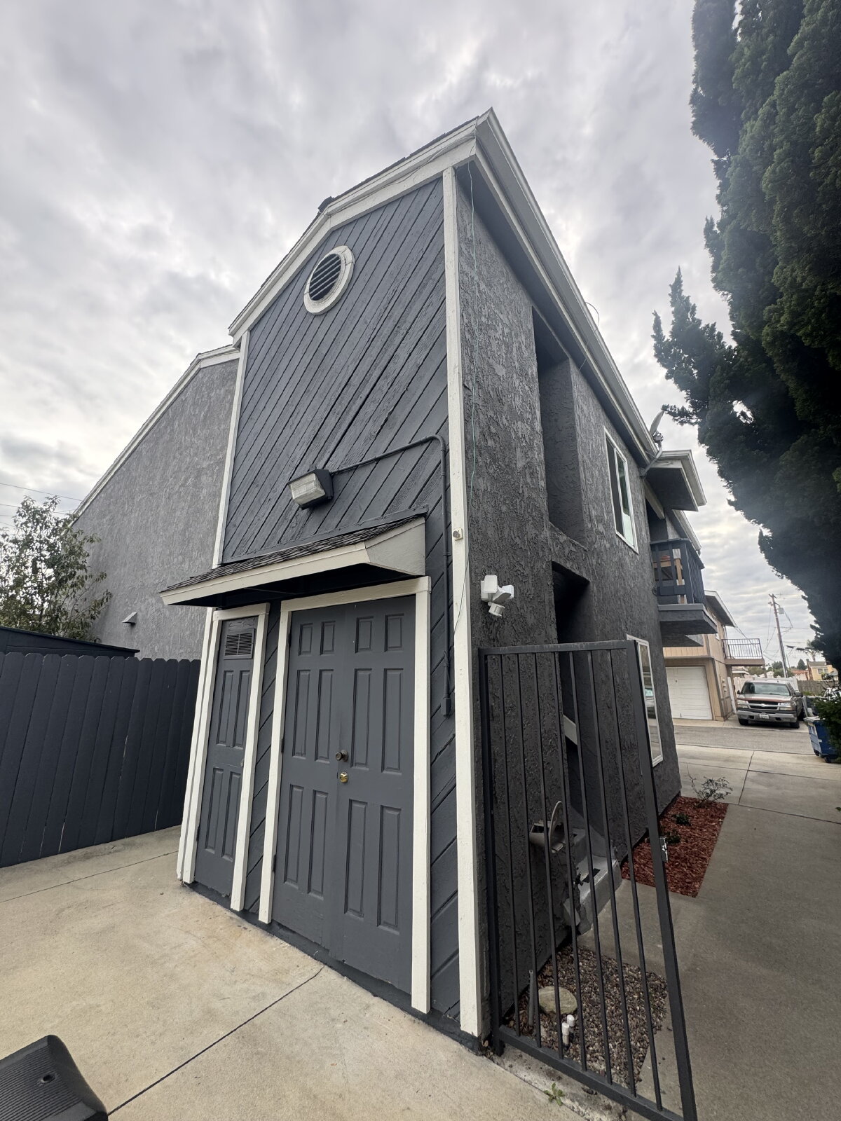 Downtown Huntington Beach 1-Bedroom with Detached Garage. property image